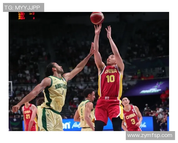 中国篮球明星队对决世界顶级球队展现篮球魅力与竞技精神